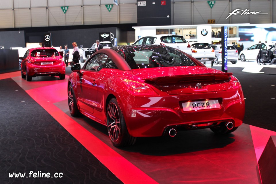 Photo Peugeot RCZ R Rouge Erythrée - Salon de Genève 2014