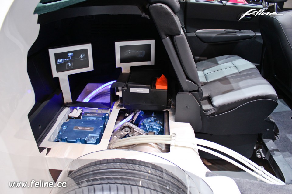 Photo Peugeot 3008 HYbrid4 Concept - Salon de Genève 2014