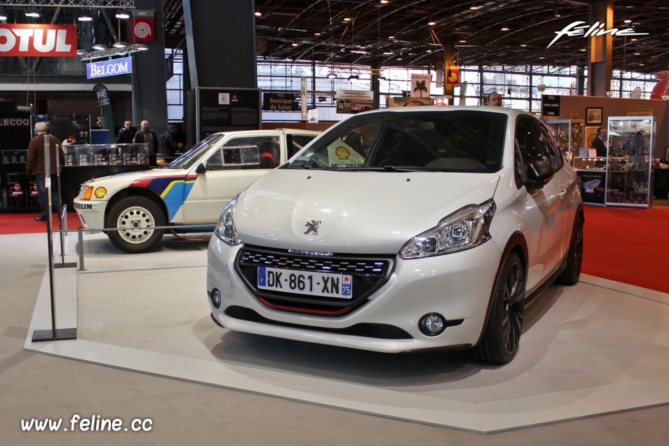 Peugeot 208 GTi 30th (2014) et Peugeot 205 Turbo 16 (1985) - Sal