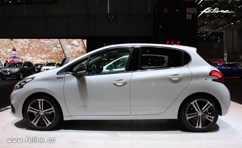 Photo Peugeot 208 GT Line - Salon de Genève 2015