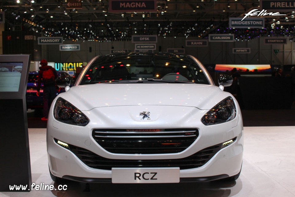 Photo Peugeot RCZ GT Line - Salon de Genève 2015