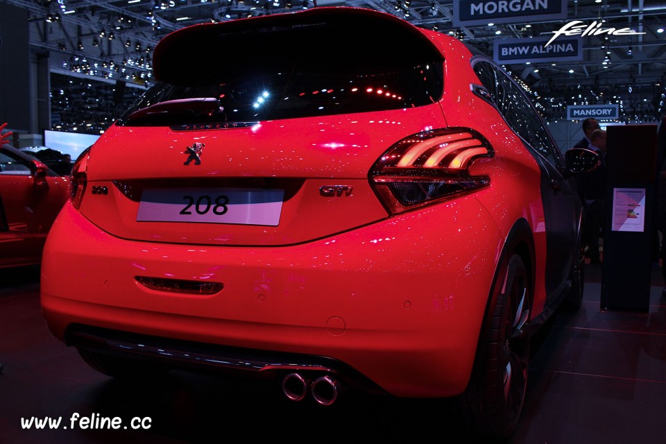 Photo Peugeot 208 GTi by Peugeot Sport - Salon de Genève 2015