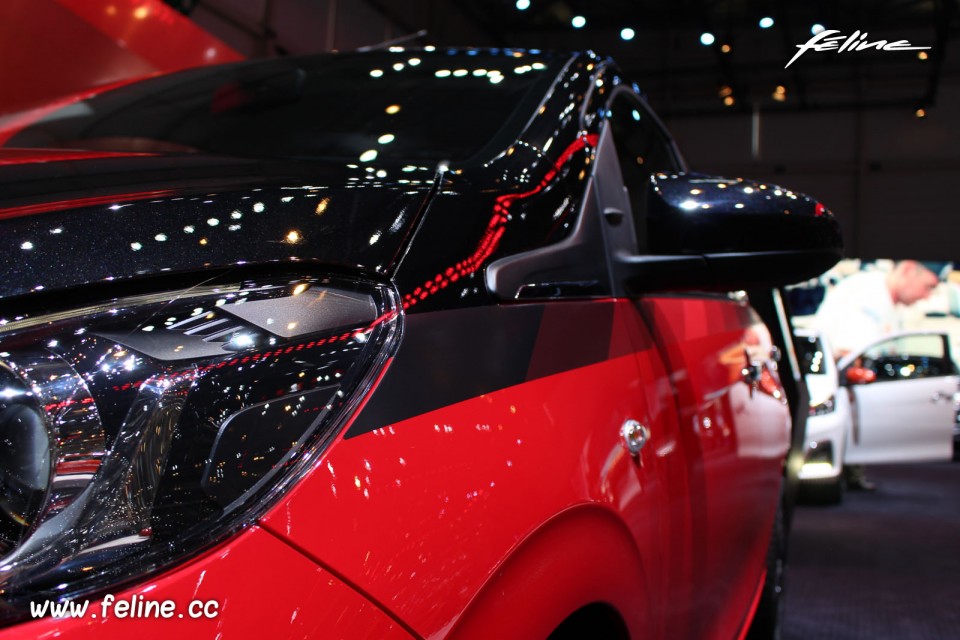 Photo Peugeot 108 Top - Salon de Genève 2015
