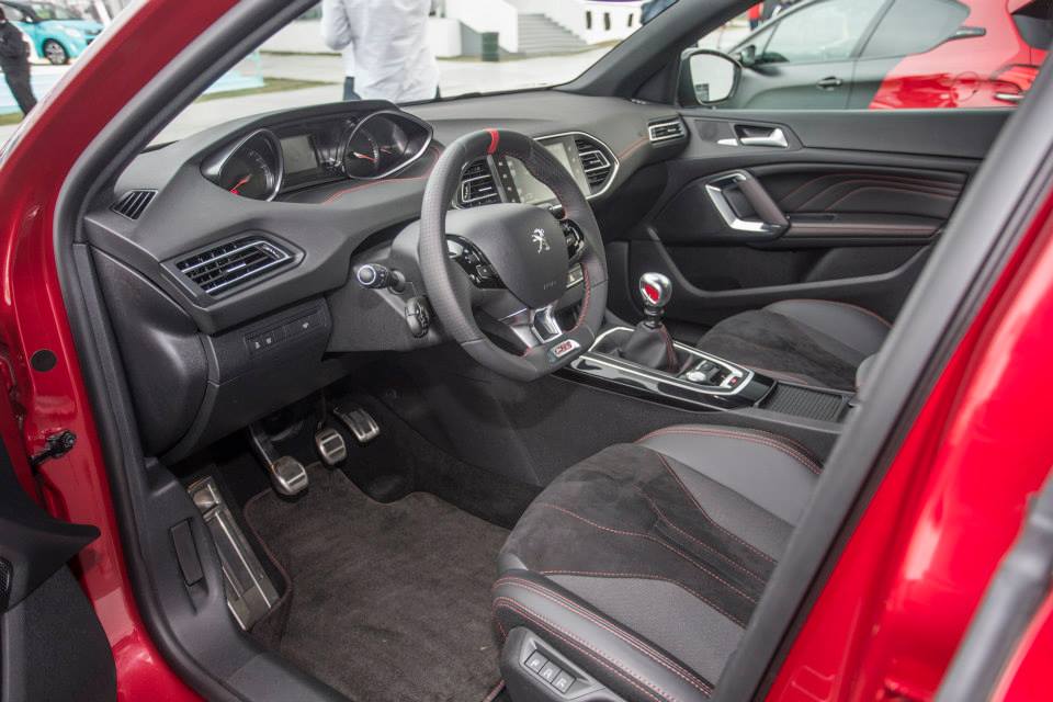 Photo intérieur Peugeot 308 GTi by Peugeot Sport - Goodwood Fes