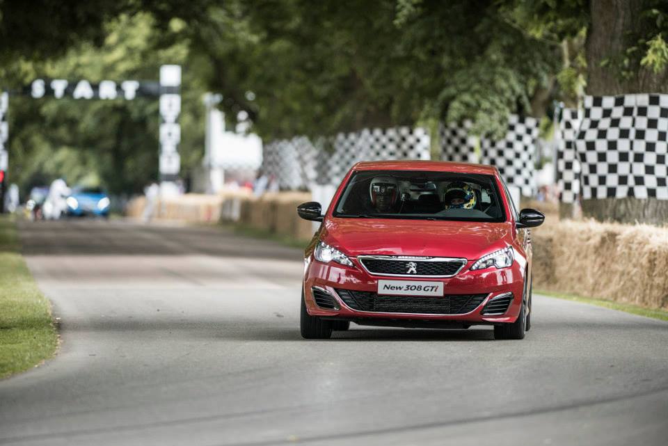 Photo nouvelle Peugeot 308 GTi Rouge Ultimate - Goodwood Festiva