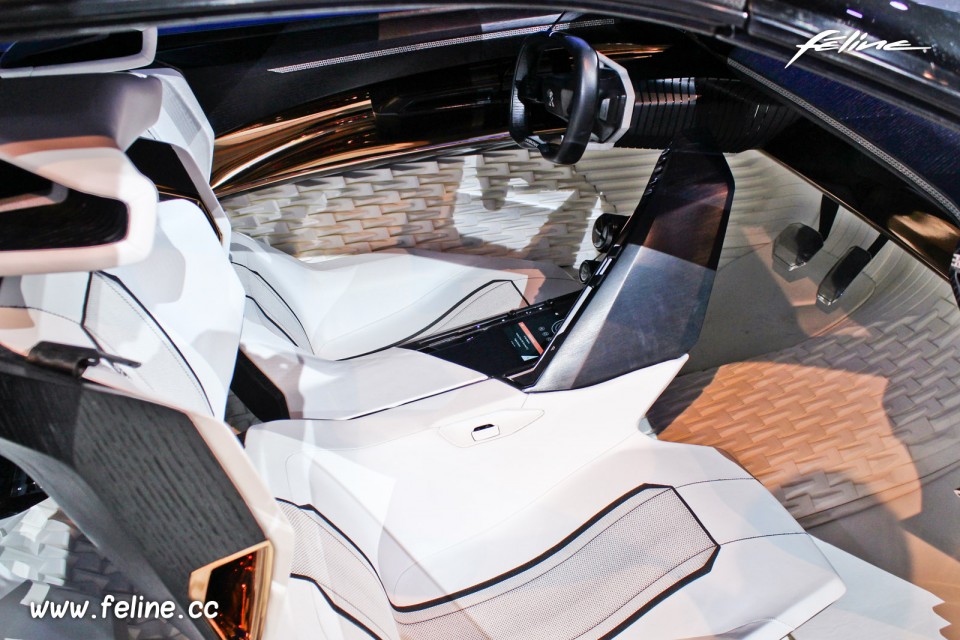 Photo habitacle Peugeot Fractal Concept (2015) - Salon de Francf