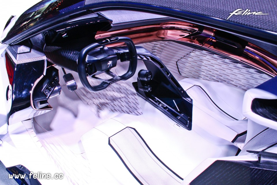 Photo intérieur i-Cockpit Peugeot Fractal Concept (2015) - Salo