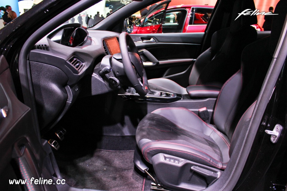 Photo sièges baquet Peugeot 308 GTi by Peugeot Sport - Salon de