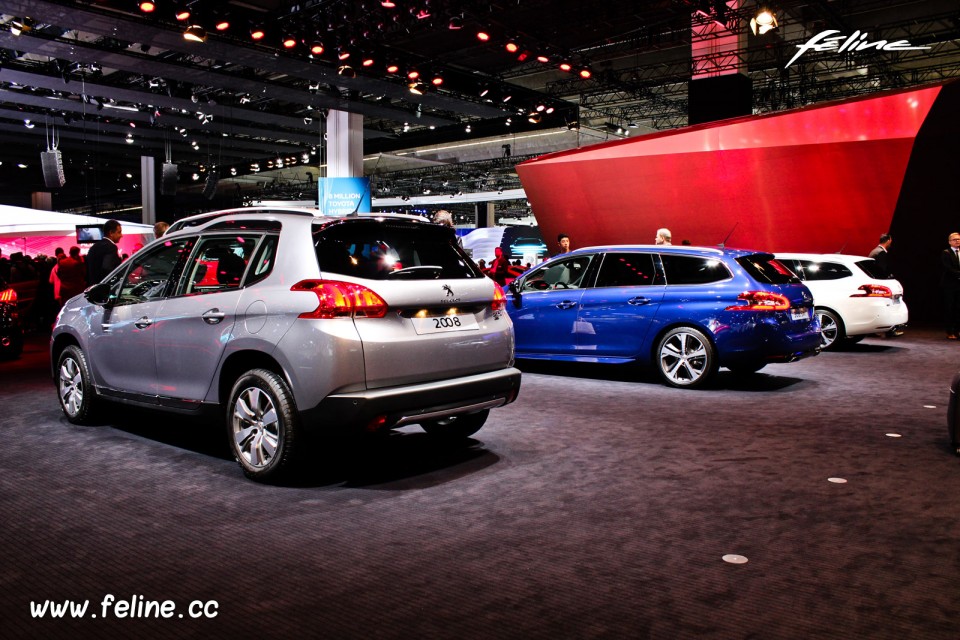 Photo Peugeot 2008 et 308 SW GT - Salon de Francfort 2015