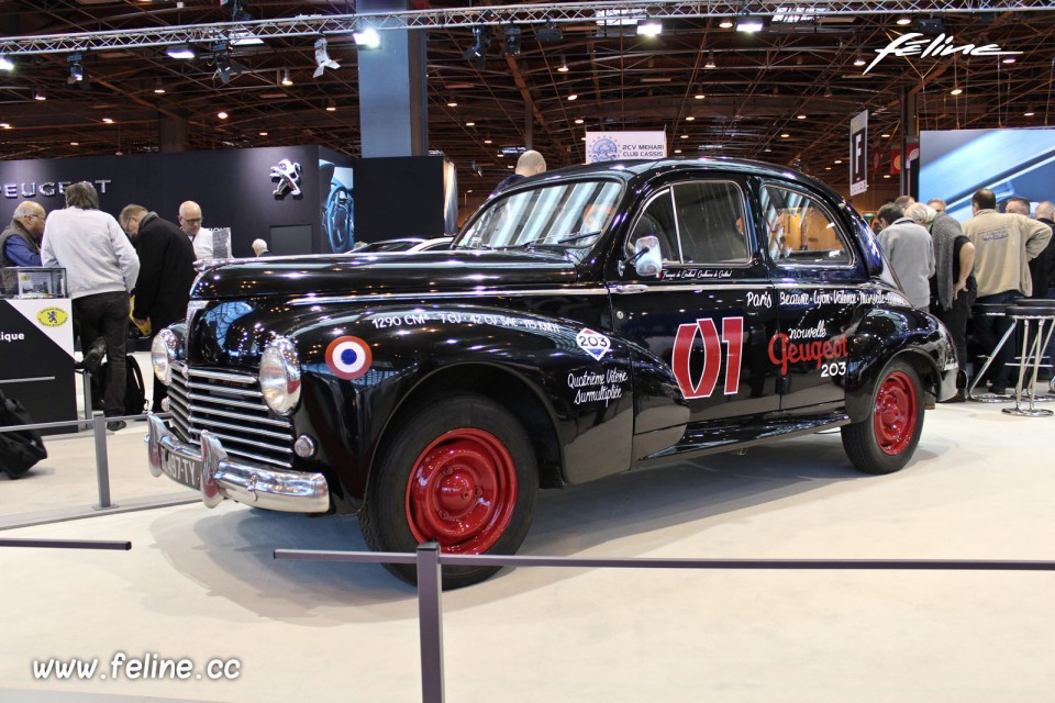 Photo Peugeot 203 C Berline - Salon Rétromobile 2016