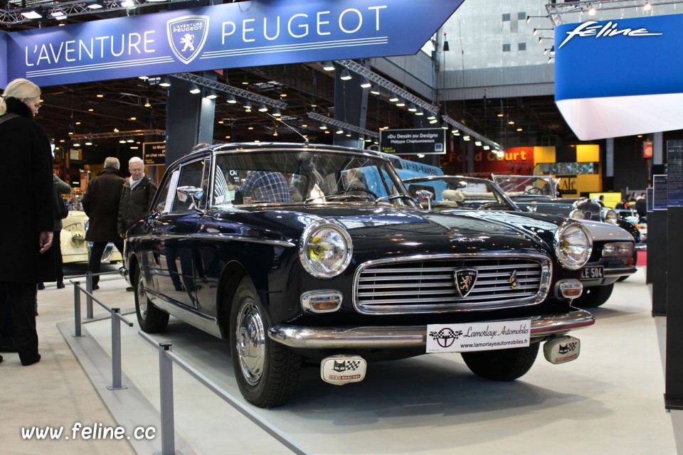 Photo Peugeot 404 Coupé (1966) - Salon Rétromobile 2016