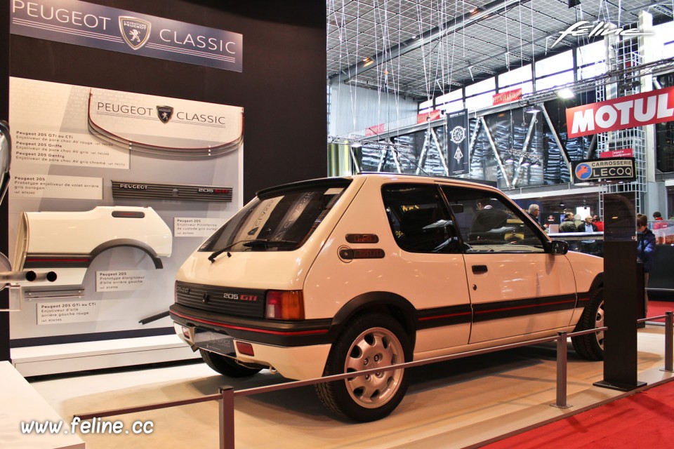 Photo Peugeot 205 GTi 130 ch (1989) - Salon Rétromobile 2016