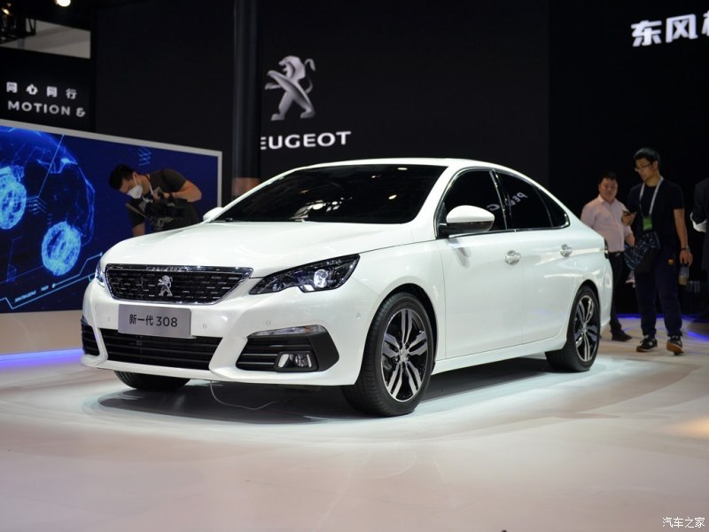 Photo Peugeot 308 Sedan II - Salon de Pékin 2016