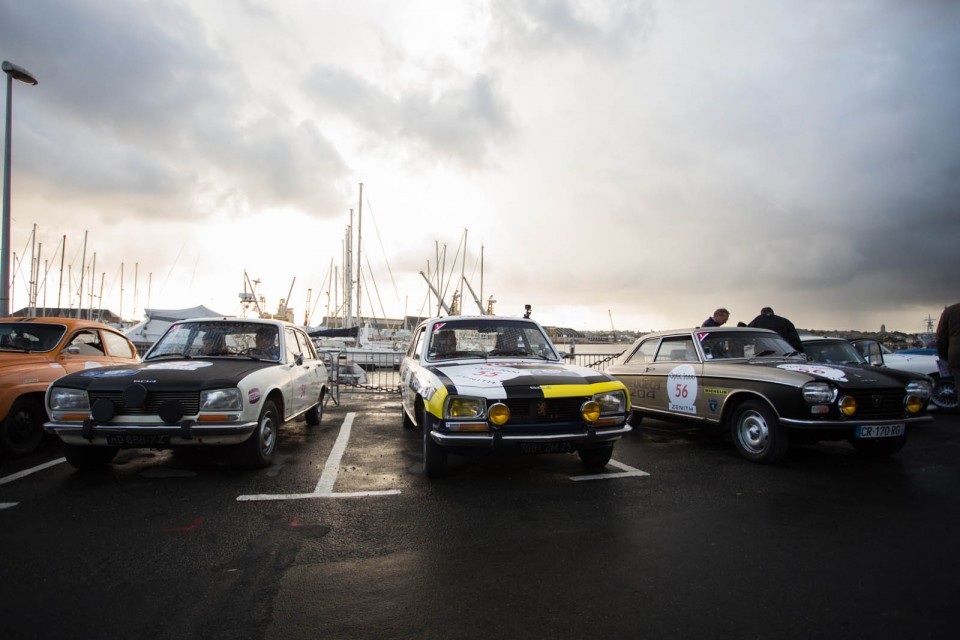 Photo Peugeot 204 Coupé et Peugeot 504 - Tour Auto 2017