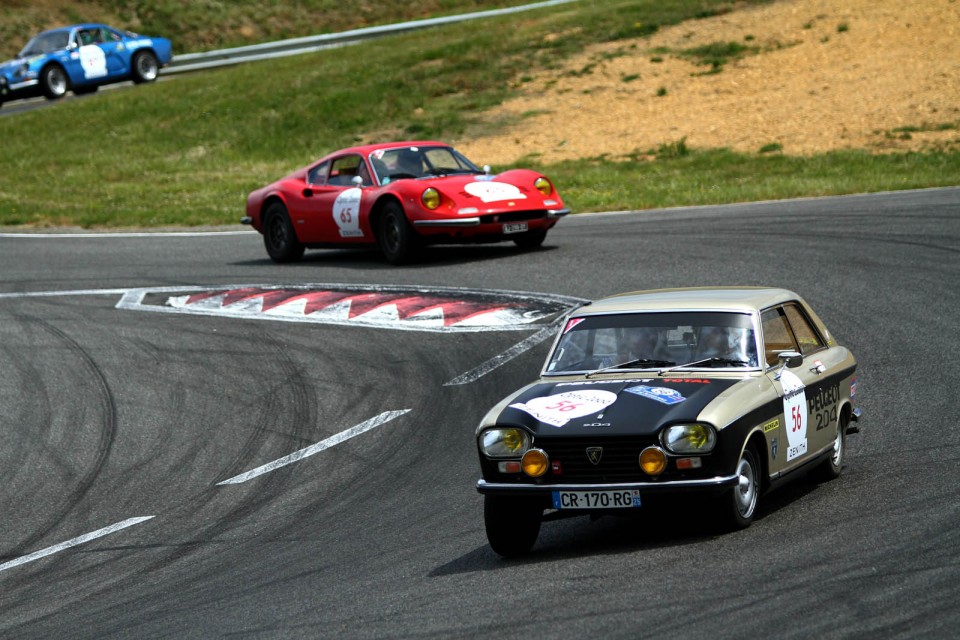 Photo Peugeot 204 Coupé - Tour Auto 2017