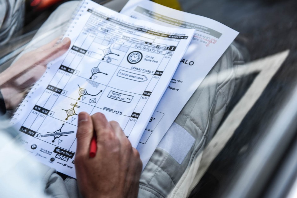 Photo Peugeot 204 Coupé et Peugeot 504 - Tour Auto 2017