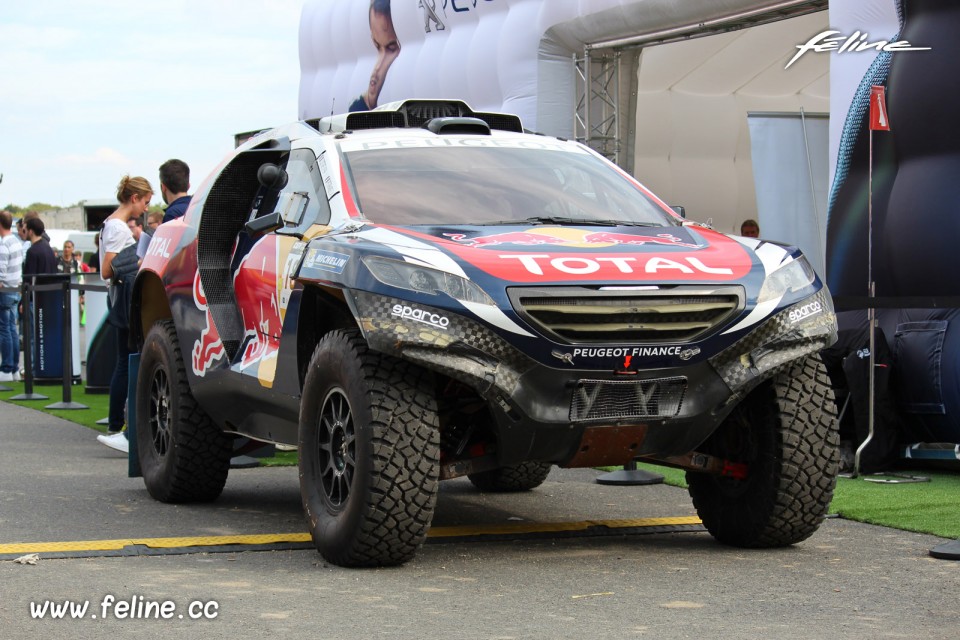 Photo Peugeot 2008 DKR - Les Grandes Heures Automobiles 2017