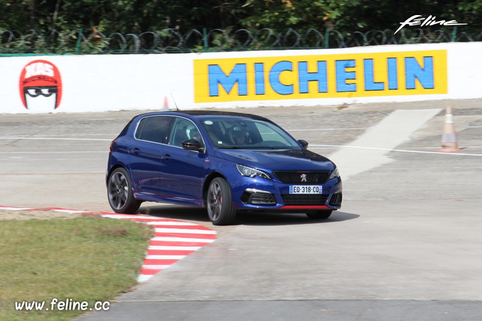 Photo Peugeot 308 GTi restylée - Les Grandes Heures Automobiles