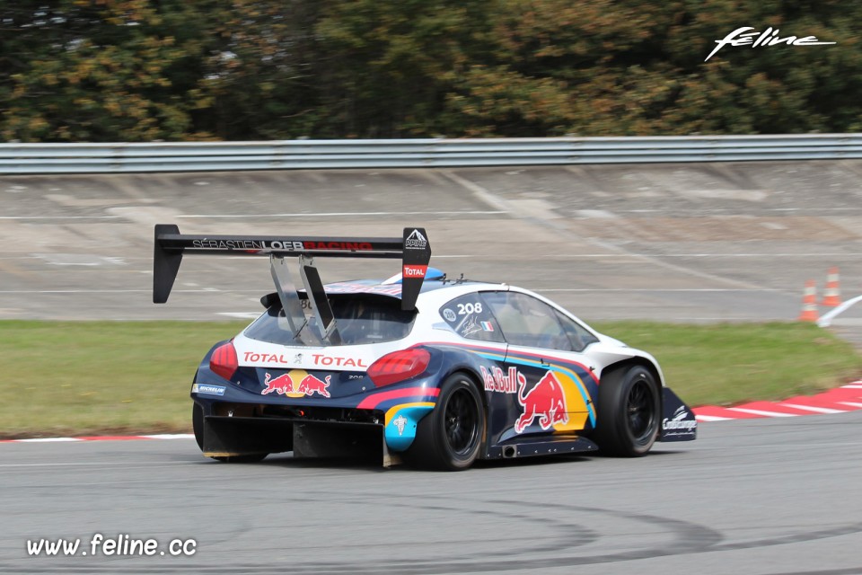 Photo Peugeot 208 T16 Pikes Peak - Les Grandes Heures Automobile