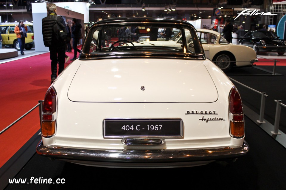 Photo Peugeot 404 Cabriolet (1967) - Salon Rétromobile 2018