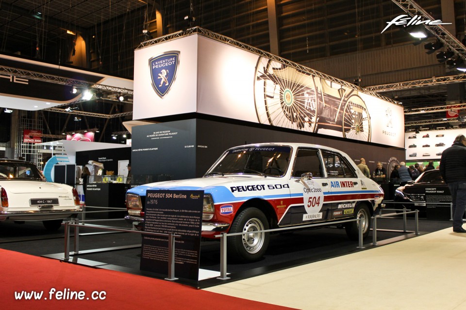 Photo Peugeot 504 Berline (1976) Tour Auto - Salon Rétromobile