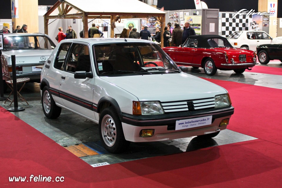 Photo Peugeot 205 GTi - Salon Rétromobile 2018