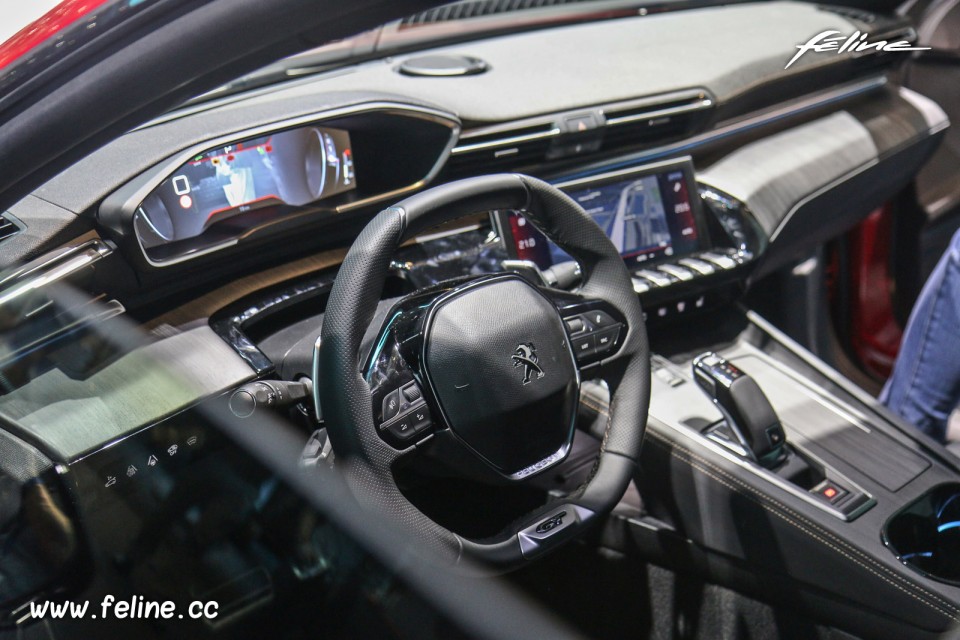 Photo intérieur i-Cockpit Peugeot 508 - Salon de Genève 2018
