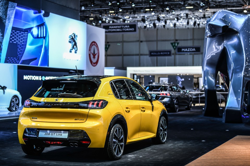 Photo 3/4 arrière Peugeot 208 GT Line - Salon de Genève 2019
