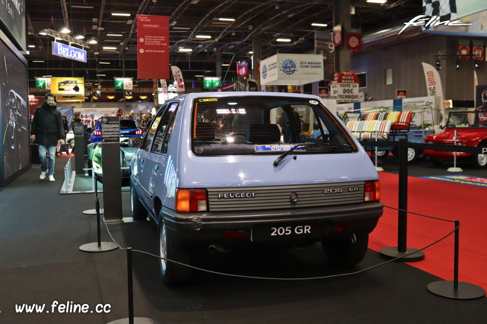 Photo Peugeot 205 GR - Salon Rétromobile 2020