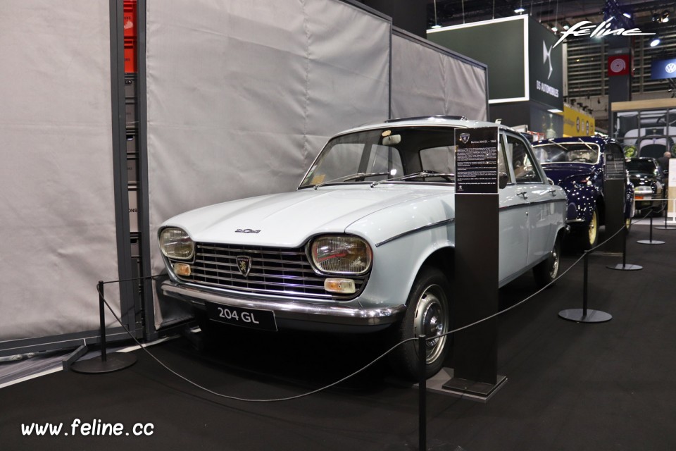 Photo Peugeot 204 GL (1966) - Salon Rétromobile 2020