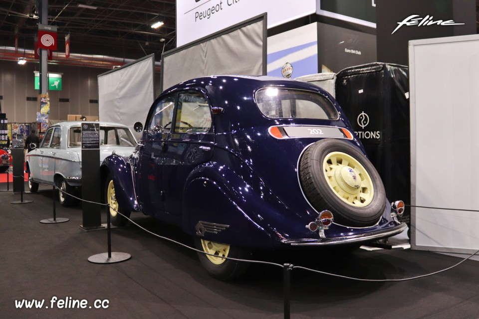 Photo Peugeot 202 Berline (1938) - Salon Rétromobile 2020