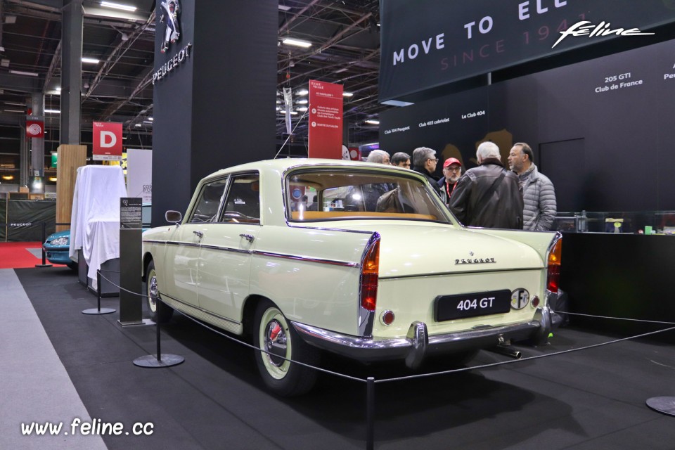 Photo Peugeot 404 GT Berline (1962) - Salon Rétromobile 2020