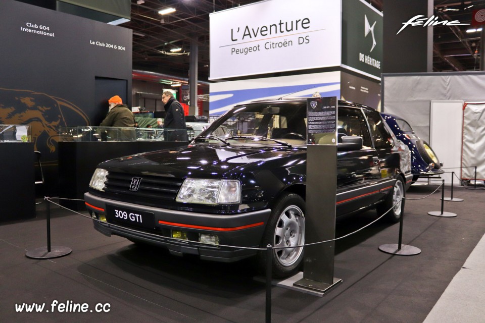 Photo Peugeot 309 GTI (1992) - Salon Rétromobile 2020