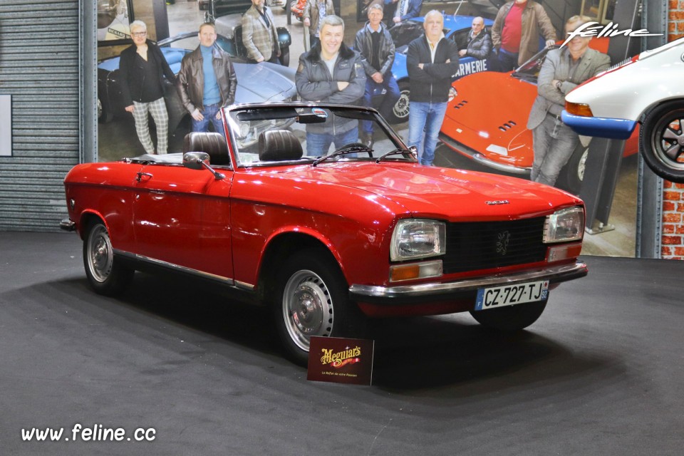 Photo Peugeot 304 Cabriolet - Salon Rétromobile 2020