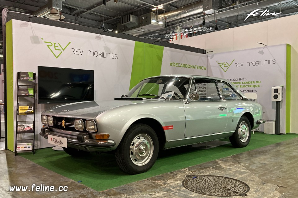 Photo Peugeot 504 Coupé Retrofuture - Salon Mondial de l'Auto P