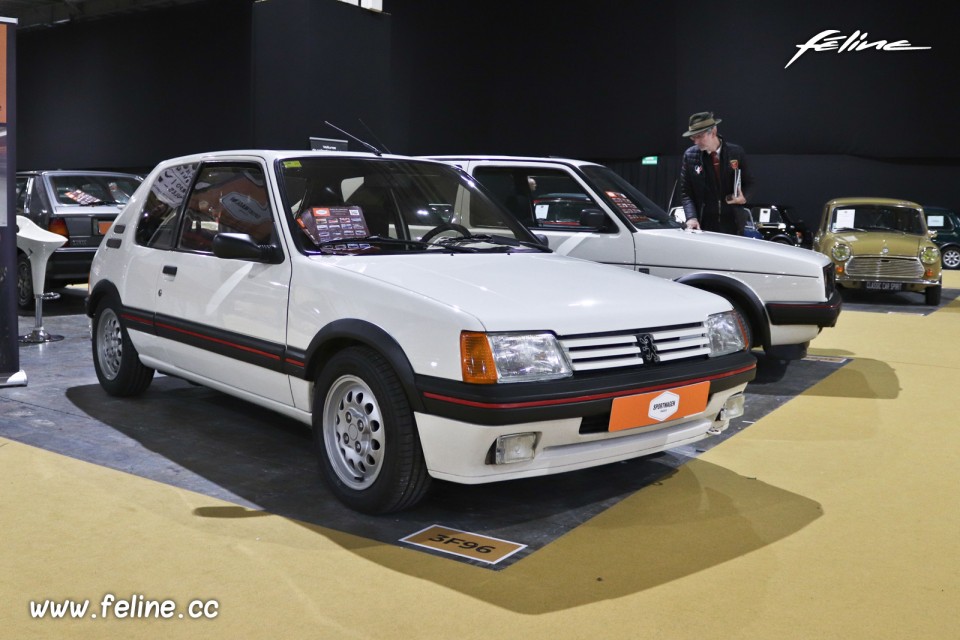 Photo Peugeot 205 GTi 105 ch - Salon Rétromobile 2023