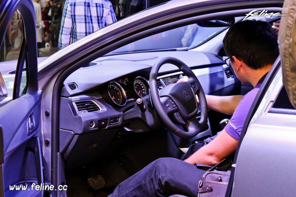 Peugeot 508 restylée - Nouveau Peugeot Avenue - Septembre 2014
