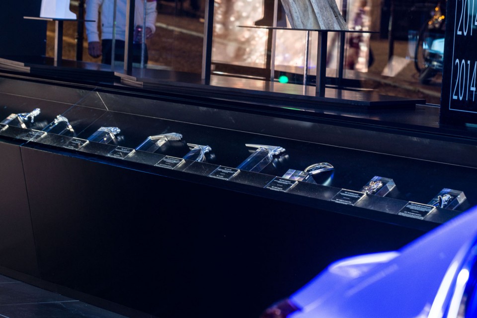 Nouvelle vitrine Peugeot Avenue Paris - Septembre 2014