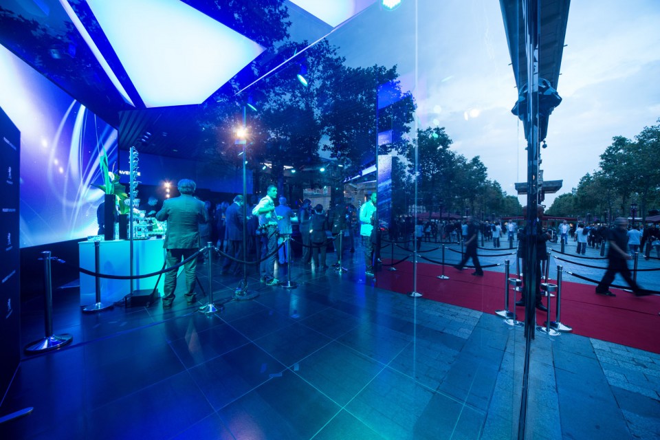 Nouvelle vitrine Peugeot Avenue Paris - Septembre 2014
