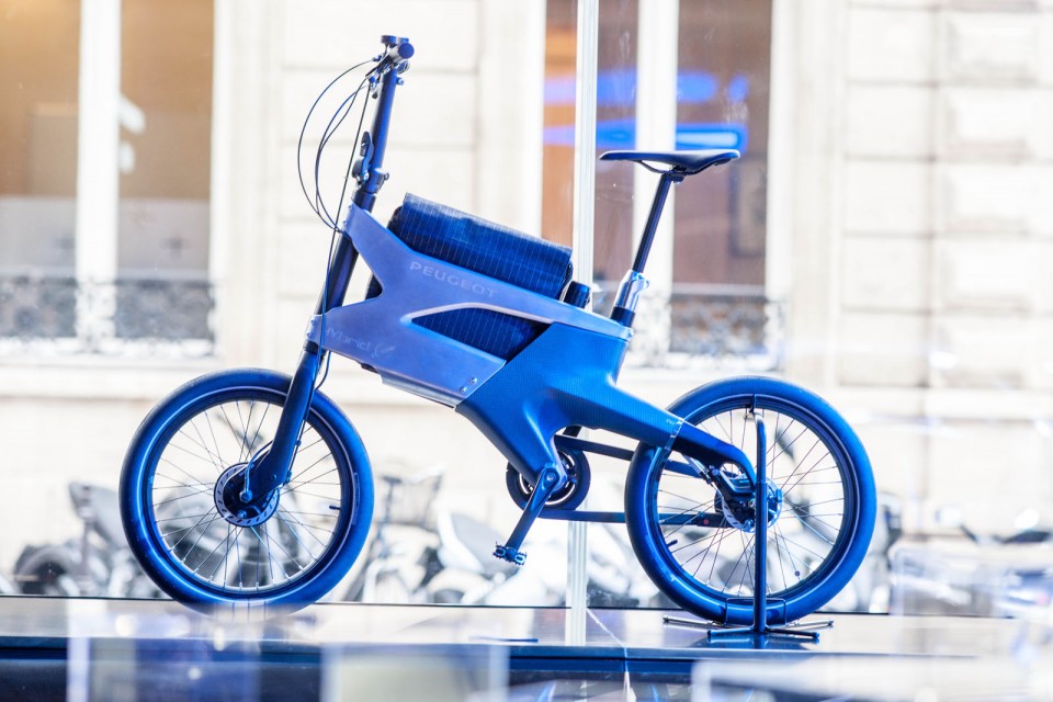 Vitrine Peugeot Avenue Paris Noël - Novembre 2014