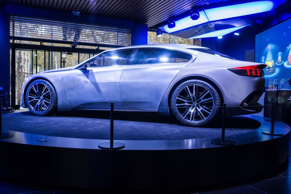 Vitrine Peugeot Avenue Paris Noël - Novembre 2014