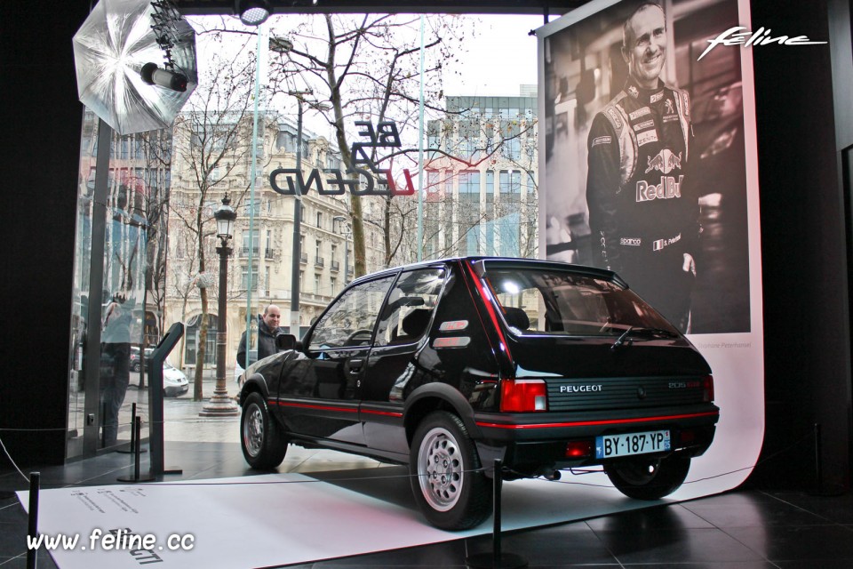 Vitrine « Be a Legend » @ Peugeot Avenue Paris - Janvier 2015