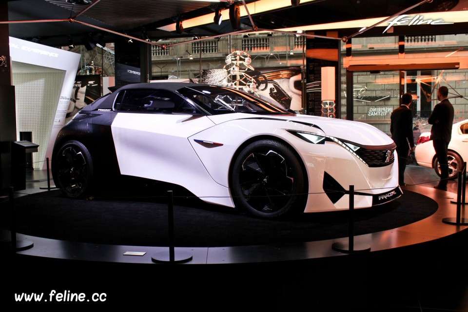 Photo Peugeot Fractal « Inspiring Christmas » @ Peugeot Avenue