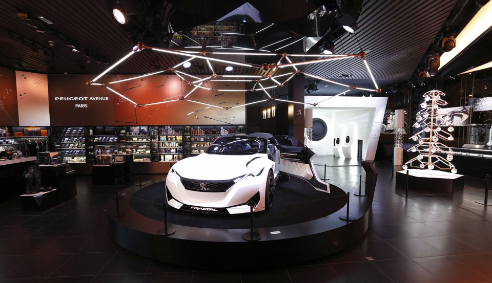 Vitrine « Inspiring Christmas » @ Peugeot Avenue Paris - Novem