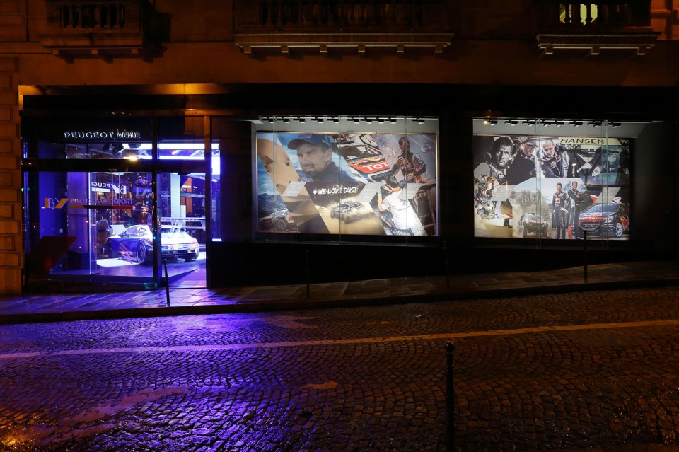 Vitrine « by Peugeot Sport » @ Peugeot Avenue Paris - Janvier