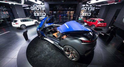 Peugeot Avenue Champs Elysées - Juin 2016