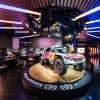 Photo vitrine « From Dust to Road » @ Peugeot Avenue Paris - M