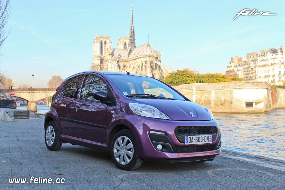 Photo Essai Peugeot 107 Active Prune Plum - 1.0e 12V 68 ch ETG5 - 1-038