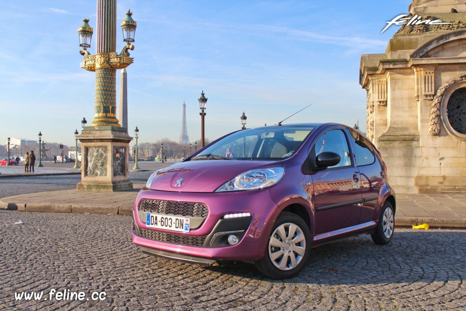 Photo Essai Peugeot 107 Active Prune Plum - 1.0e 12V 68 ch ETG5 - 1-040
