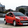 3/4 avant statique Peugeot 107 Orange Mandaline - 1-002